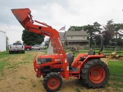   2000 Kubota L2900 Tractor