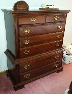 Kincaid Cherry Queen Anne Style 6 Pc. Bedroom Set