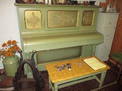 Kimball Comferita Upright Piano